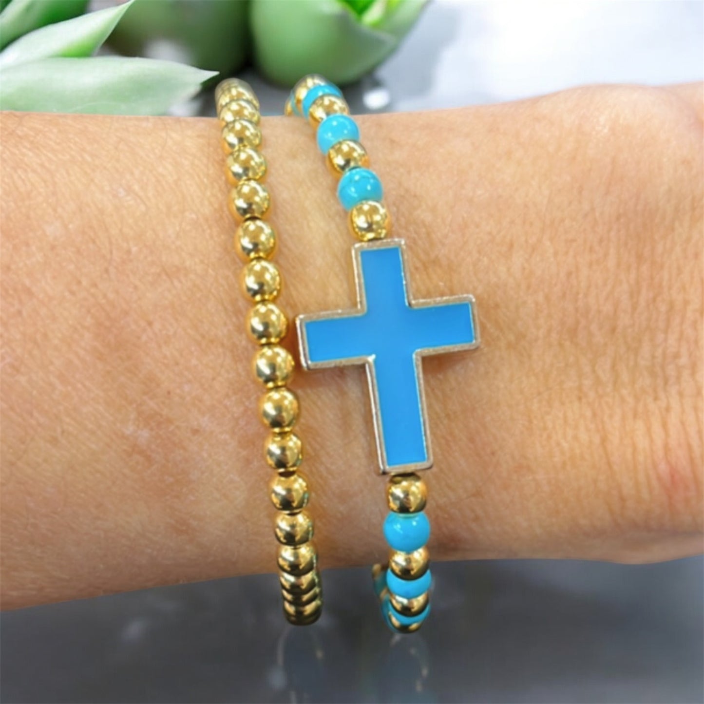 Turquoise and Gold Cross Beaded Bracelet